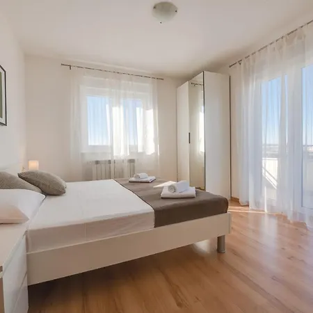 Guest house Cera Pula