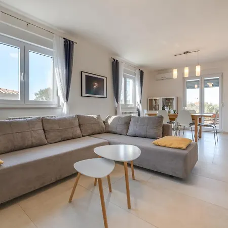Guest house Cera Pula