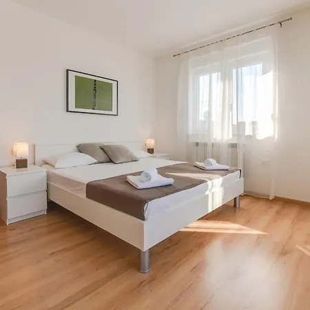 Guest house Cera 4*