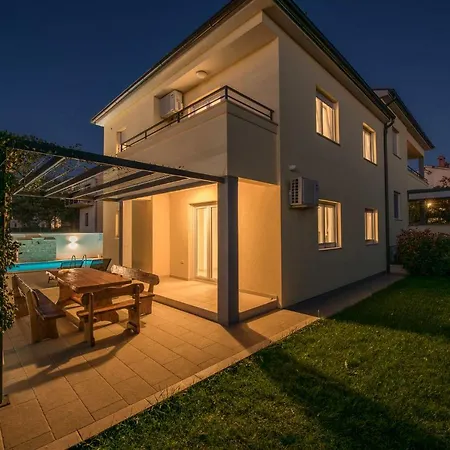 Cera 4* Pula