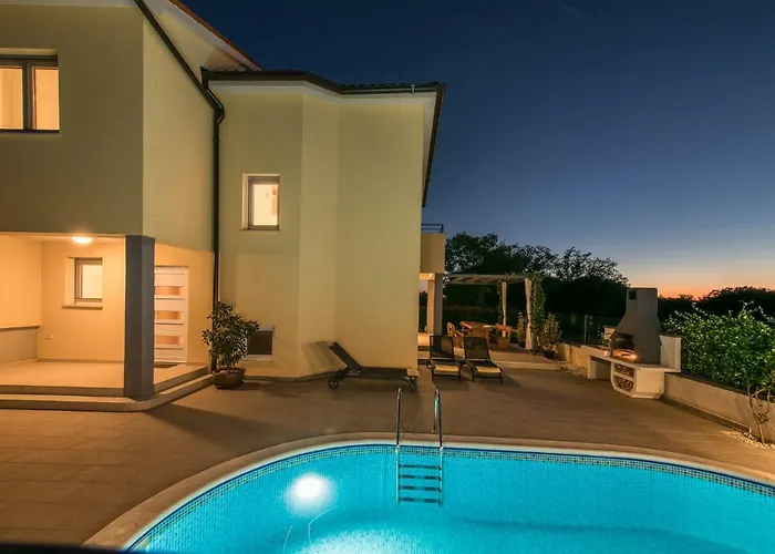 Cera 게스트하우스 4*